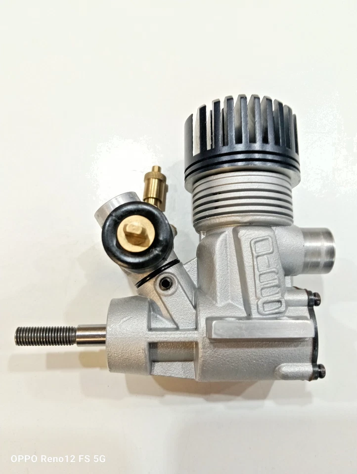 Picco engine "black head 4 screws" 3,5cc - Image 2 of 4