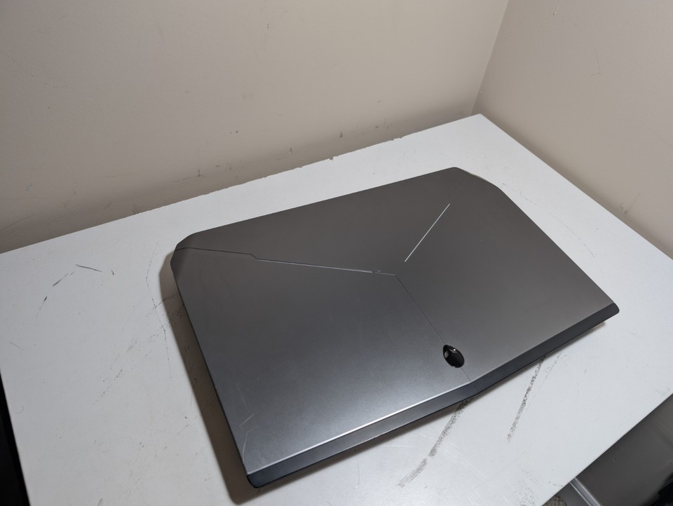 Alienware 17 R2 i7-4710HQ 2.5GHz 16GB RAM 250GB SSD GTX 980M | eBay