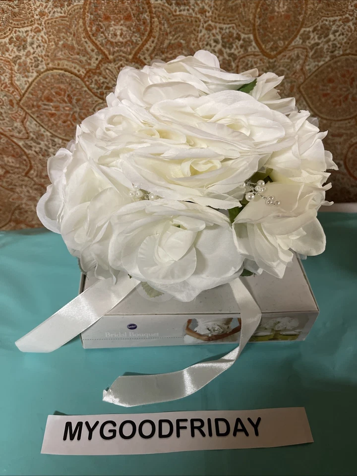 Ramo de boda Wilton 120-1013 rosa blanca francesa $38 Foto 2 de 4