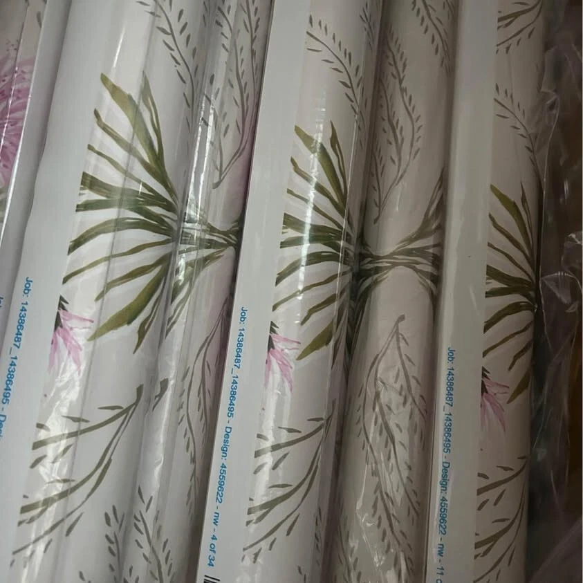 Lulie Wallace "Millie" wallpaper 10 rolls; pale pink design with flowers - Image 3 of 4
