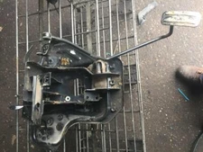 VW T4 TRANSPORTER 1990 - 1999 CLUTCH PEDAL MOUNTING PLATE 702721039