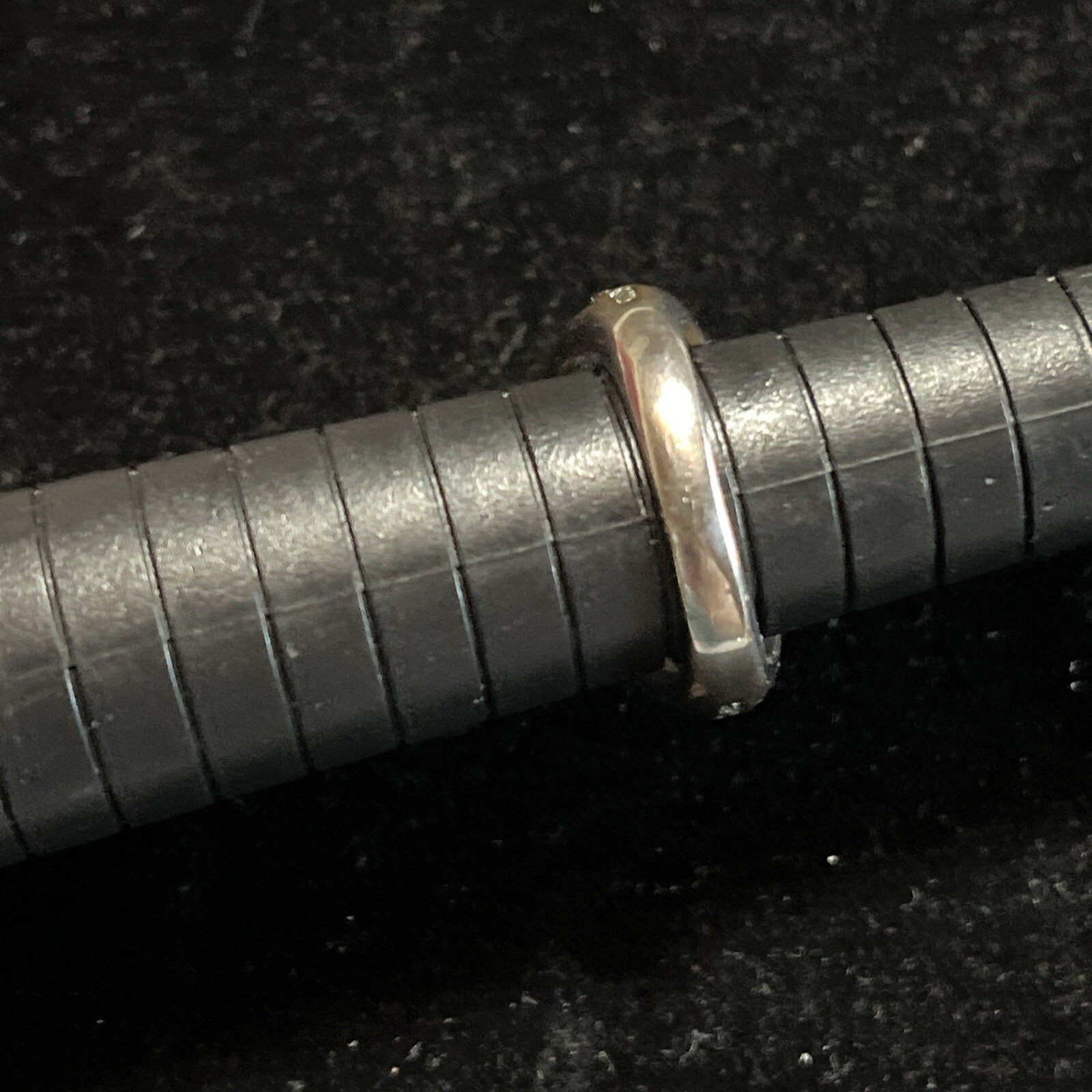 Ruby Red Heart & Gothic Skull Statement Ring Silv… - image 4