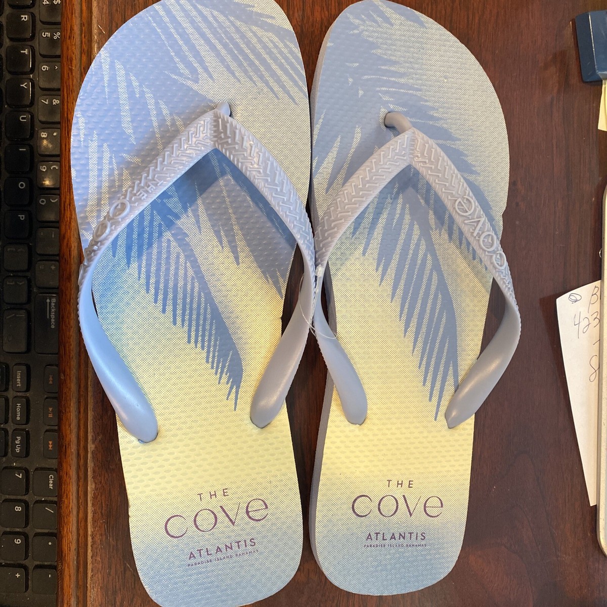 NEW! The Cove Atlantis Paradise Island Bahamas Men’s flip flop blue size 11 The Cove Atlantis Bahamas flip- flops. Size 11 43/44... | Depop main image 3
