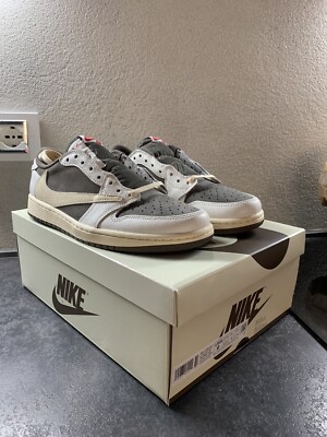 Jordan 1 Low x Travis Scott Reverse Mokka