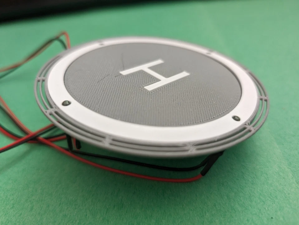 N 1:160 scale heli pad helicopter landing pad w 4x red blinking LEDs - Image 4 of 4