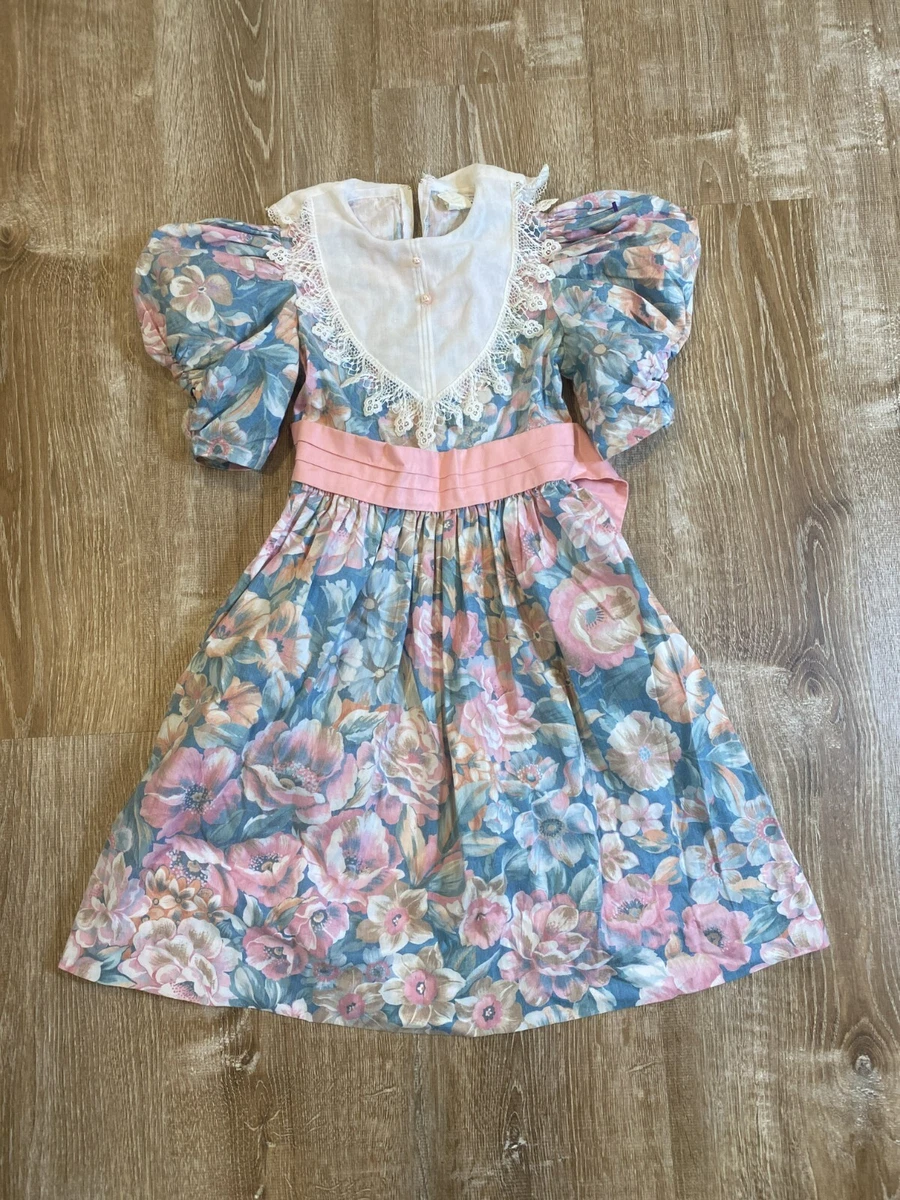 Dress with lace collar and best sale sleeves