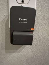 OEM Canon CB-2LW Charger NB-2LH Battery G7 G9 S50 S70 S80 EOS XT XTI & Battery