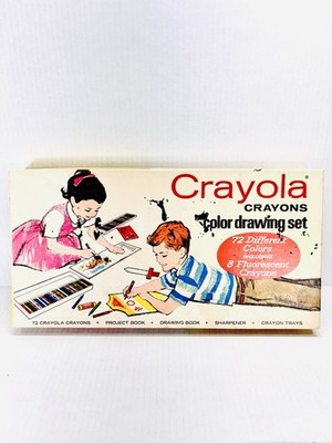 Crayola Crayons Color Drawing Set No. 72 Binney Smith With Sharpener Vintage
