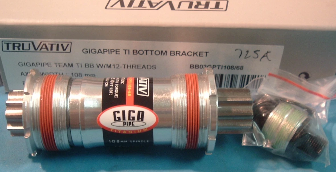 Boîtier Pédalier FSA ISIS Titane ITA 108mm - Pour Campagnolo C Record - état Neuf