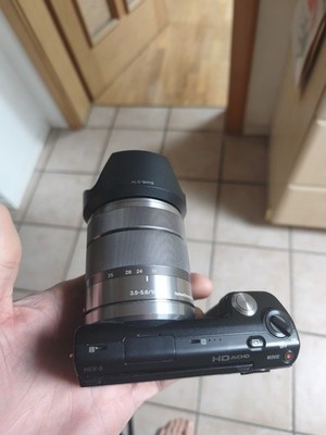 SONY Digitalkamera NEX-5 und Objektiv (SEL1855) 18-55mm 3.5-5.6