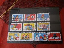 Serie De 12 Timbres  Croix Rouge 2023 Oblitérés  Tbe