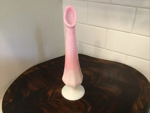 VINTAGE FENTON GLASS OCTAGON BUD VASE SLAG MARBLE 8 1/2”