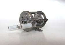 Vtg Pflueger Summit 1993L Level Wind Jeweled Casting Reel - Patented/Pat's Pend.