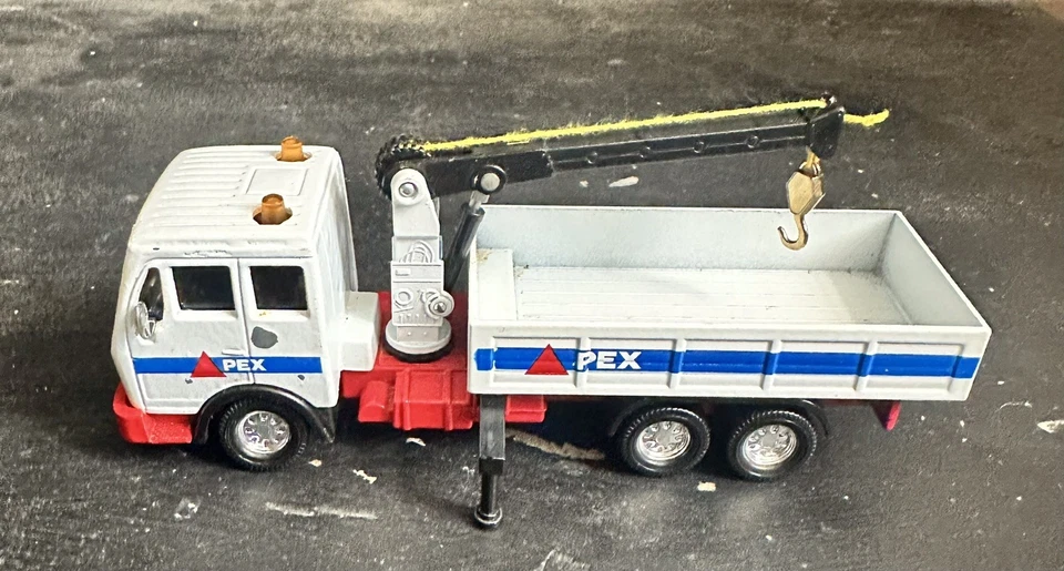 Matchbox Super King K-148 Crane Boom Mercedes Truck 1987  - Image 2 of 4