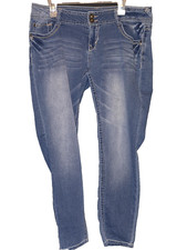 Bongo Juniors Skinny Jeans Blue Denim Embroidered Accents 5-Pocket Button Zip