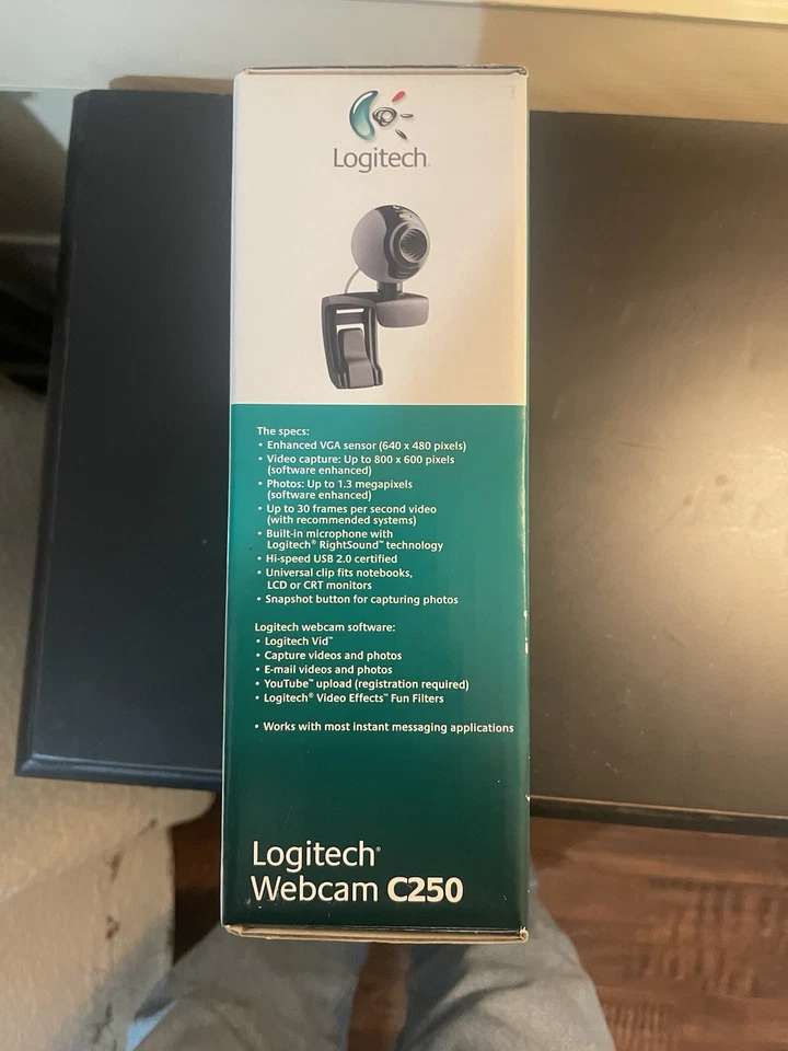 Logitech C250 Webcam USB 1.3MP photos Built-in Microphone Camera - Image 2 of 4