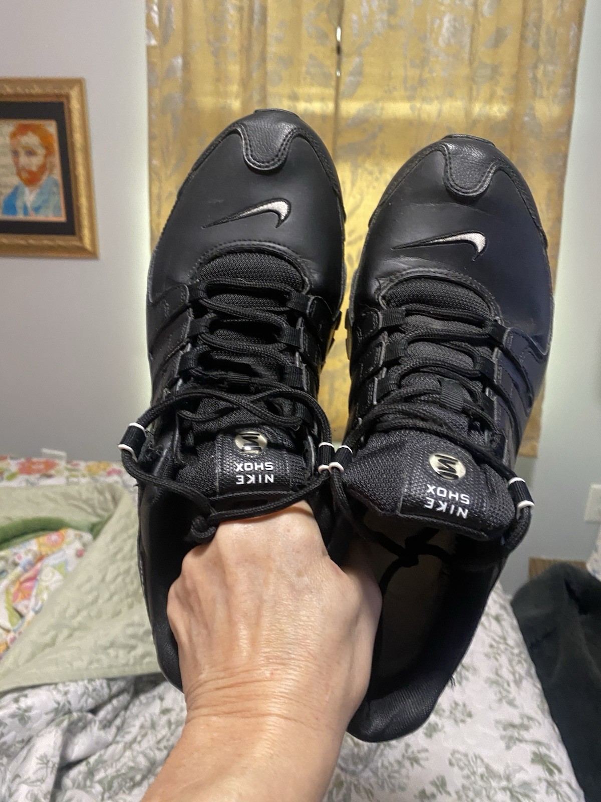 Nike Shox NZ Black Leather Men's Sneaker 501524-091 Cushioned Athletic Shoes thumbnail 4