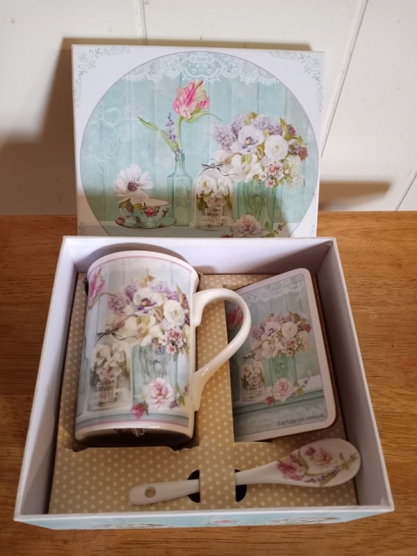 New Delton Fine Collectibles Mug Coaster Spoon Set, Garden
