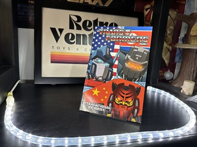 Transformers Volume 2: International Incident Trade Paperback 2010