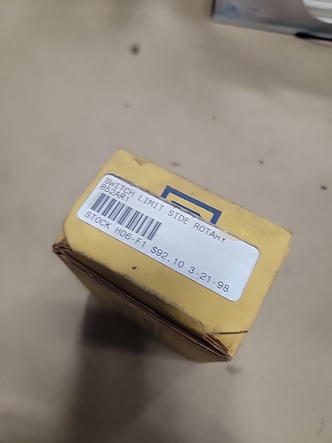 Square D Limit Switch Class 9007 Type B52A Small Precision Turret Head 