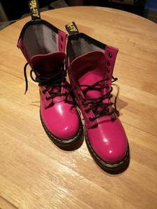 doc martens womens pink boots