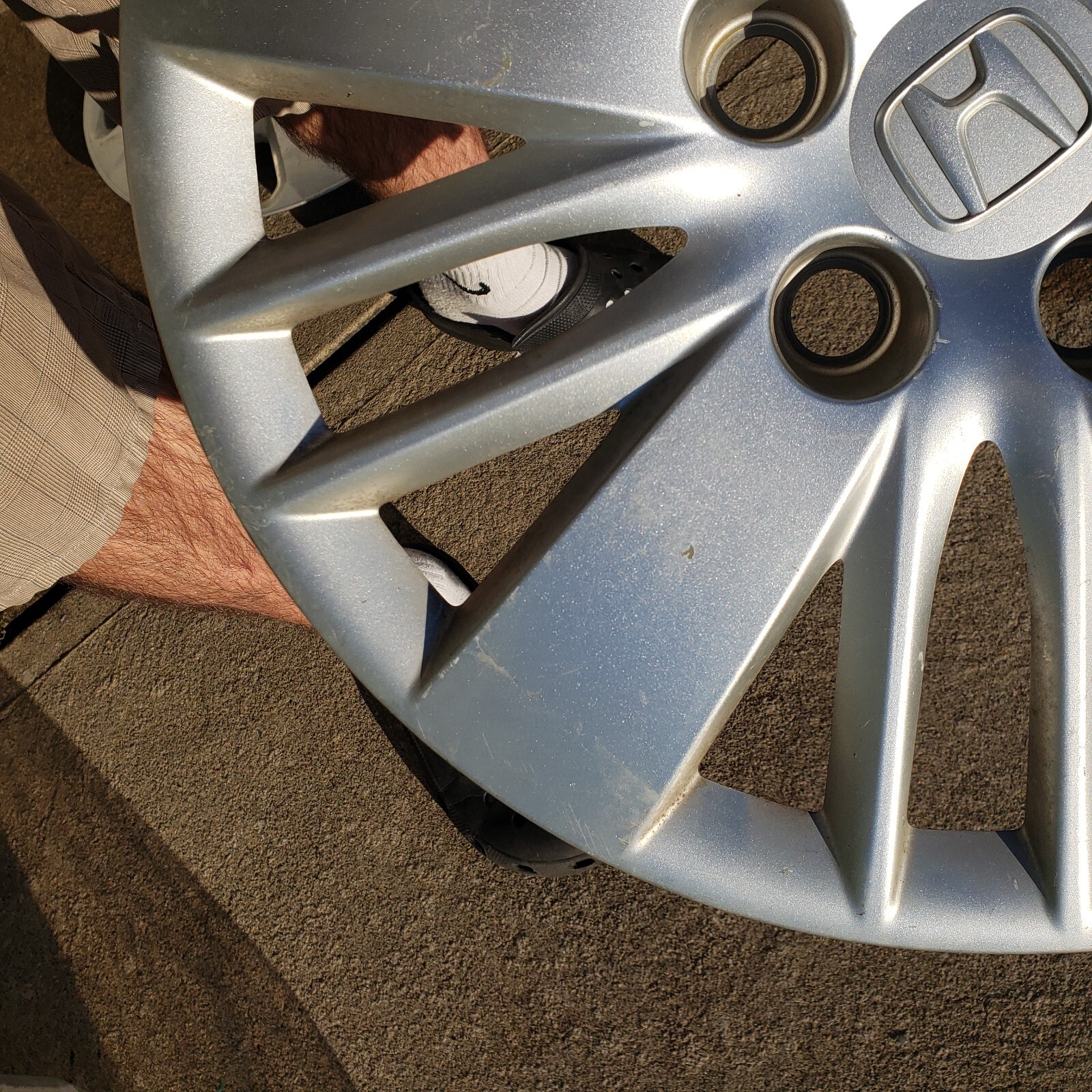 1 OEM Honda Odyssey Hubcap Wheel Cover Hub Cap 2011 2012 2013 44733TK8