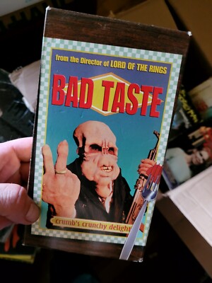 Bad Taste VHS Peter Jackson (Rare 2001 Release) HTF Cover Sci-Fi
