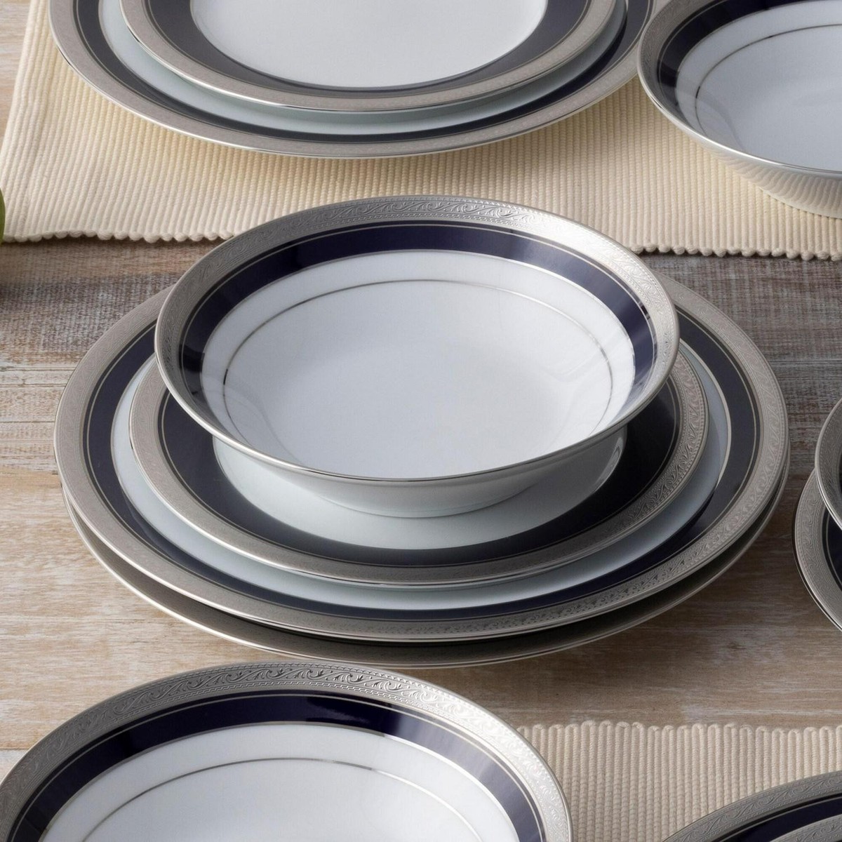 50 Piece Noritake Legendary Crestwood Platinum Dinnerware Set