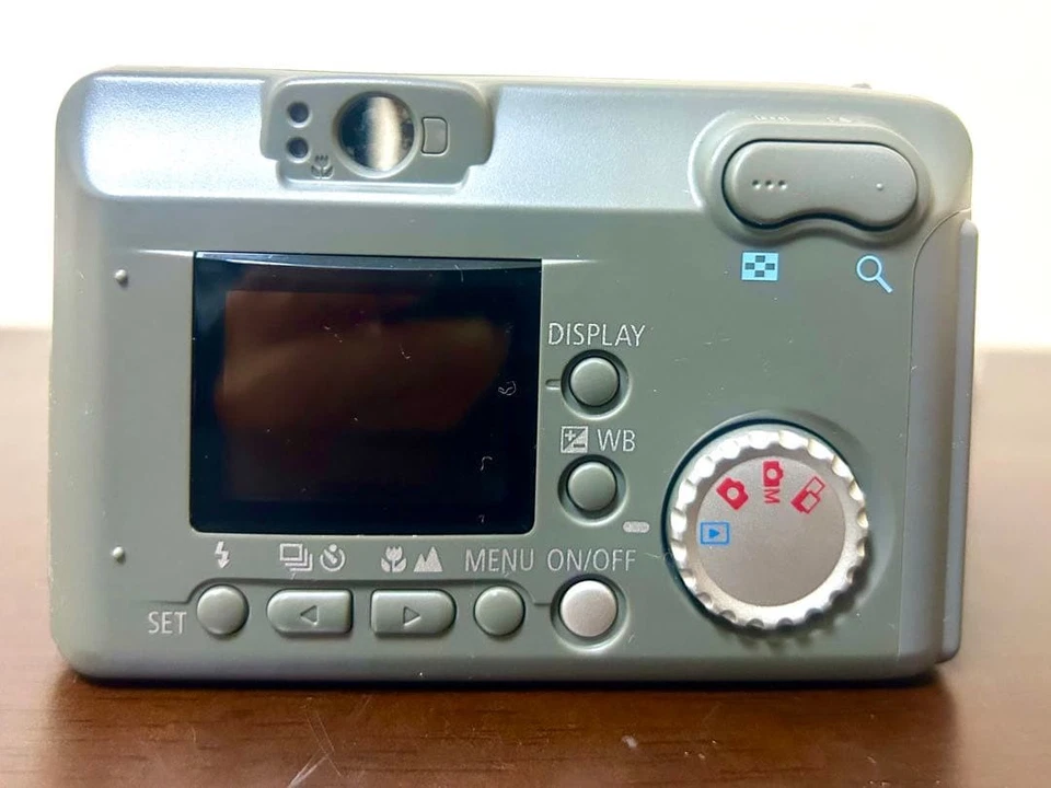 Canon PowerShot A20 Digital Camera 2.1MP 7.5x Zoom Tested with Accessories - Image 4 of 4