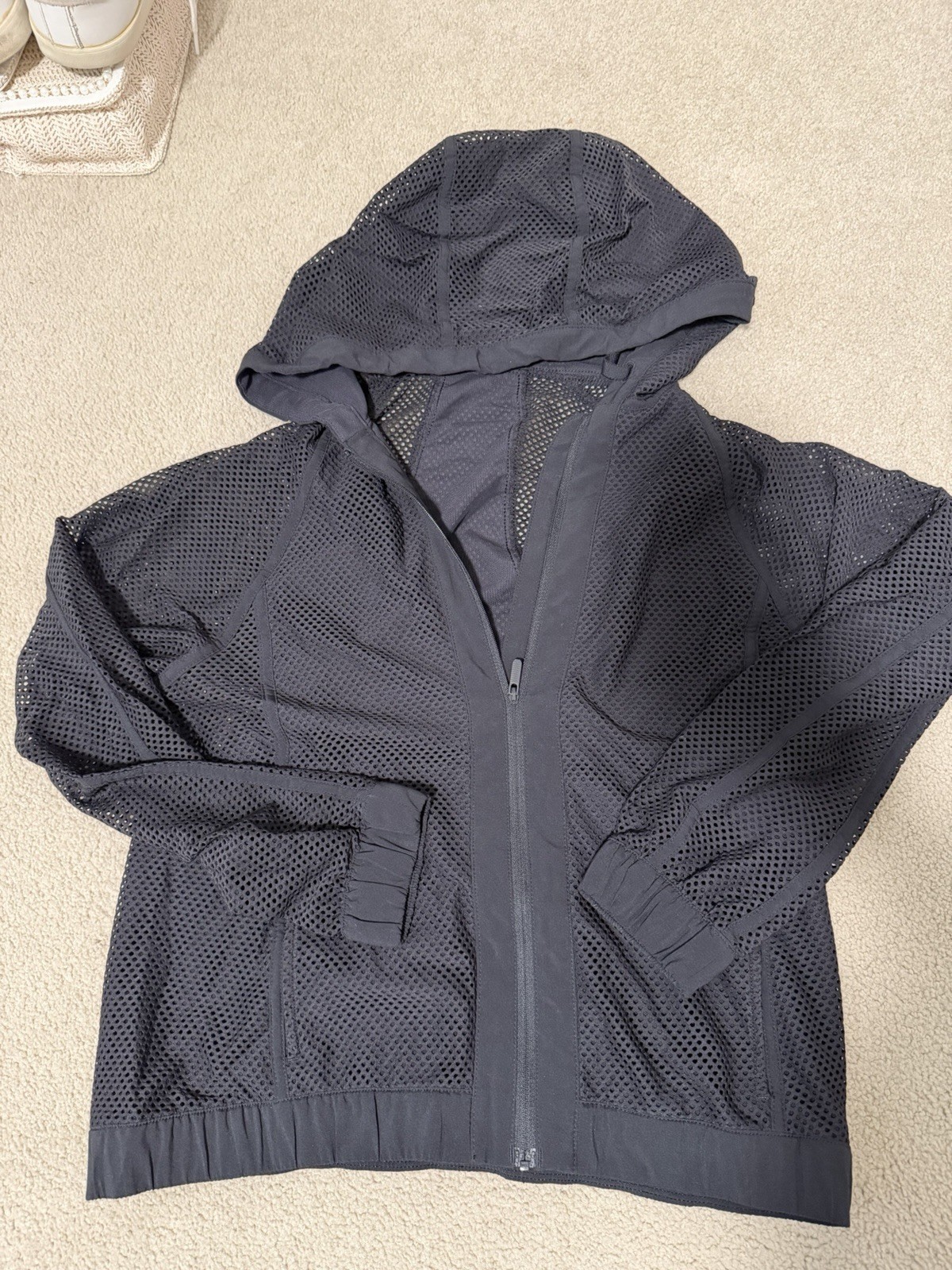 Lululemon Lab Women’s Black Full Zip Mesh Hooded Jacket Size 4