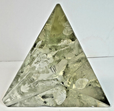 3D Crystal Polyhedron Multiple Objects & Figures Carved & Etched Within 5.25''