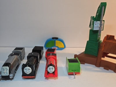 2013 Gullane Thomas & Friends Motorized Large Lot Trains & Tracks