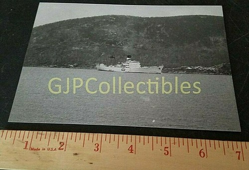 BLACK AND WHITE SHIP OCEAN LINER BOAT photo