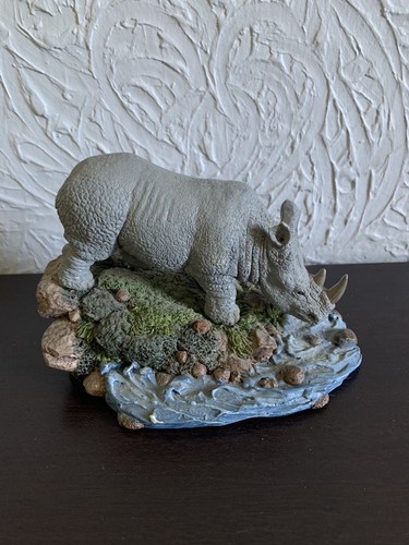 RHINO RHINOCEROS STATUE FIGURINE "19 YEARS ON EBAY"