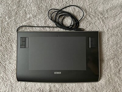 WACOM INTUOS 3 Graphics Tablet PTZ-631W