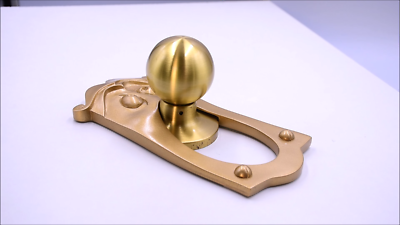 Alice in Wonderland GOLD door knob, working prop COMPLETE SET key