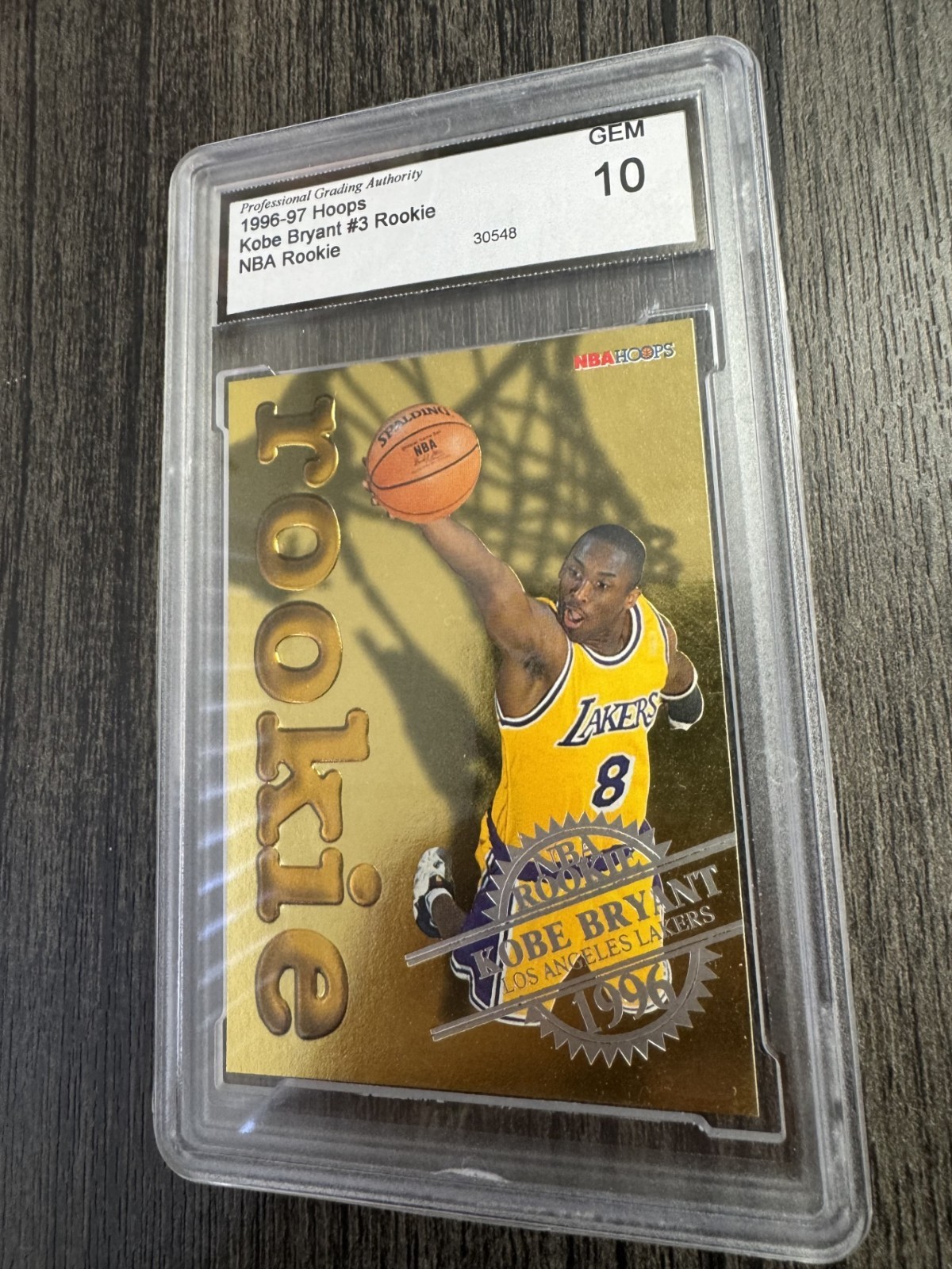 1996-97 NBA Hoops - Nba Rookie Kobe Bryant #3 (RC) GRADE 10