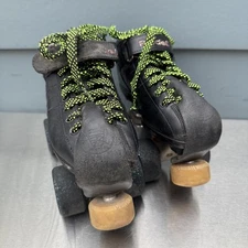 Riedell R3 Cayman Quad Roller Speed Skates Sure Grip Motion Wheels Size 5 Black