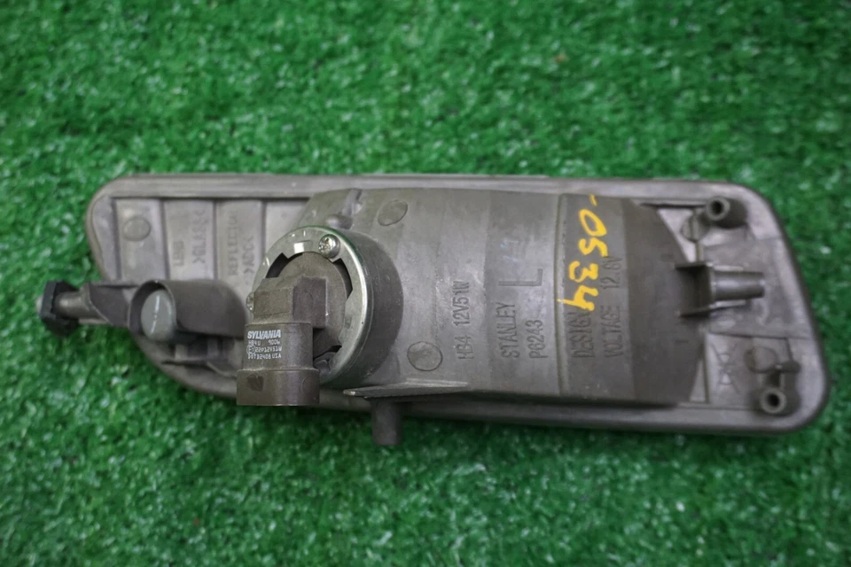 2003 2004 2005 2006 2007 2008 2009 Mazda 3 luz antiniebla izquierda OEM BR5V51690 Foto 3 de 4