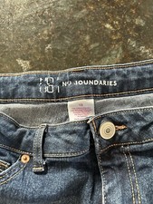 No Boundaries Woman  s Size 13 Skinny Jeans NWT