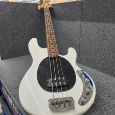 Ernie Ball Music Man StingRay Bass Active 3-Band EQ Classic Tone