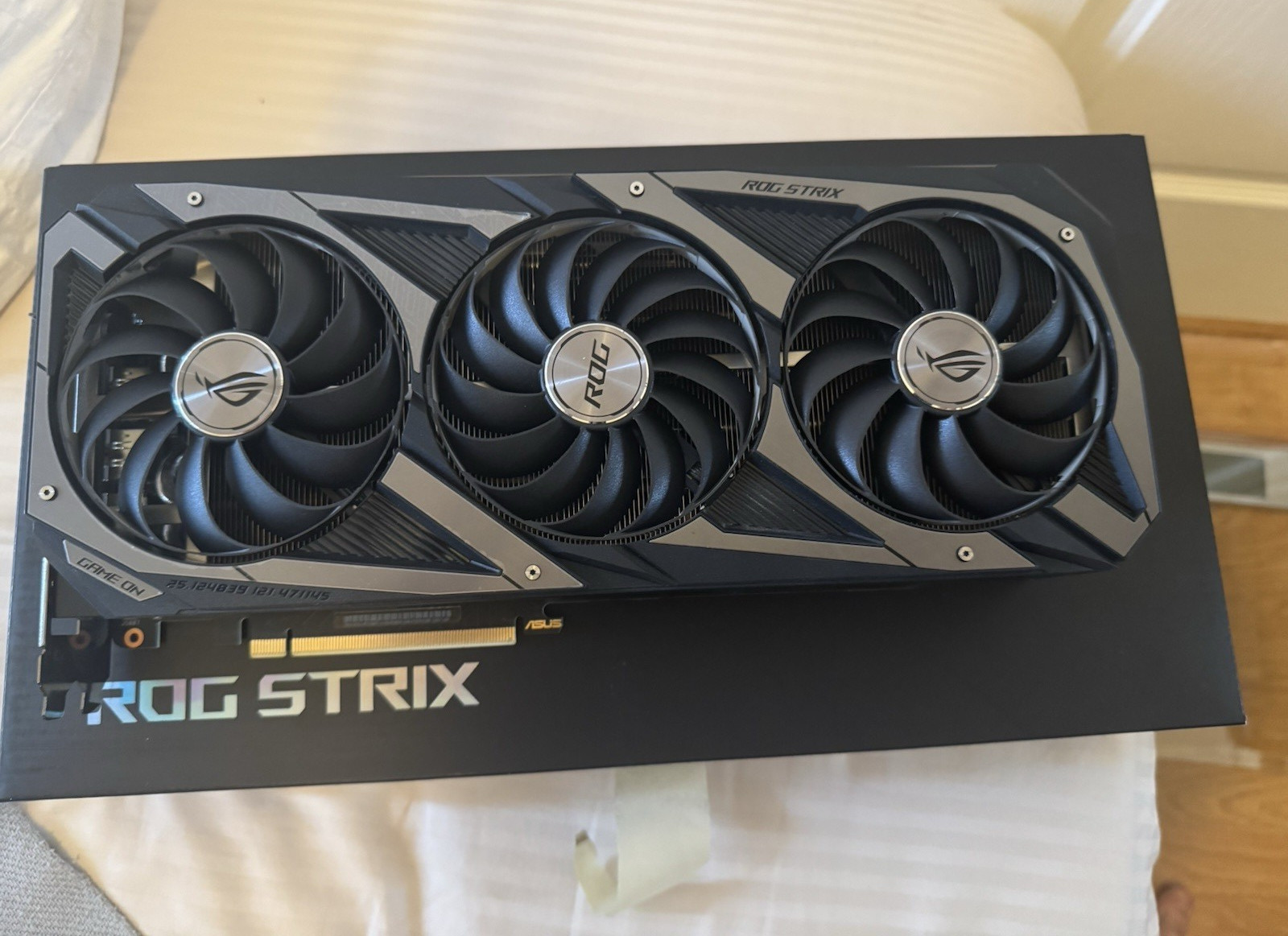 【美品】ASUS ROG STRIX GeForce RTX 3080 Ti ASUS ROG STRIX NVIDIA GeForce RTX 3080 Ti 12GB GDDR6X Graphics