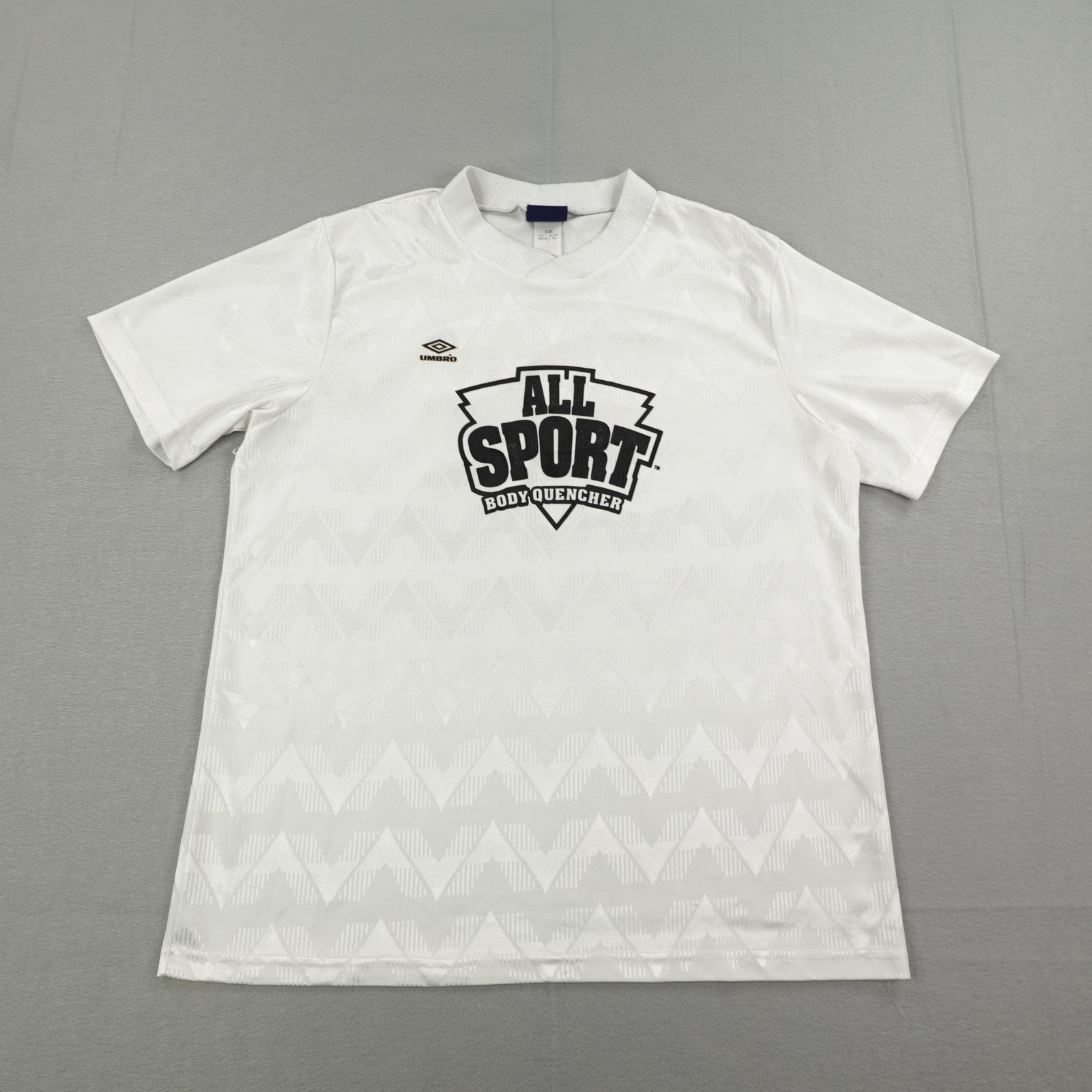 Vintage Umbro Shirt Mens X White Soccer Jersey #21 Shiny Silky Satin USA 90s ^