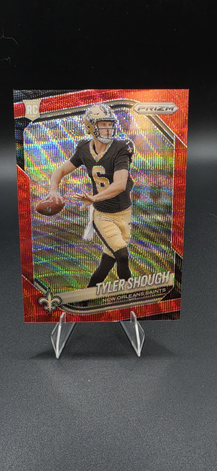 2025 Panini Prizm - Rookies Tyler Shough #327 Red Wave Prizm /149 (RC)