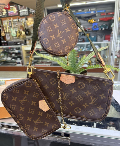 Louis Vuitton Multi Pochette Accessoires Shoulder Bag Canvas M44813