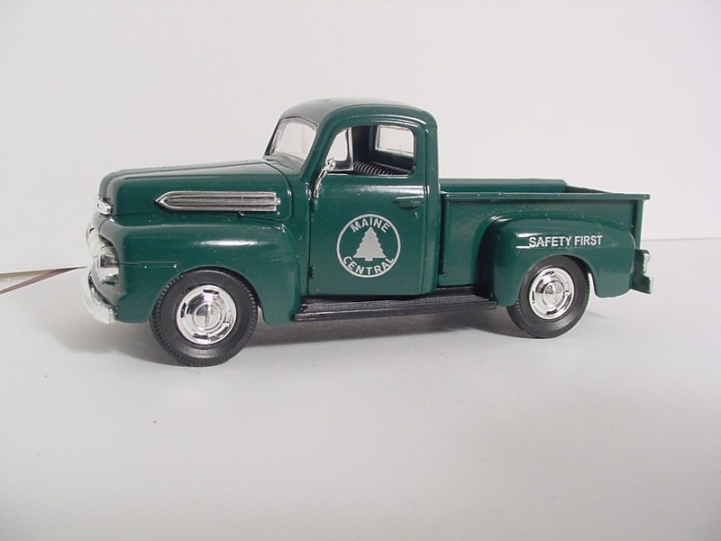 O scale o gauge 1/48 custom Maine Central 1951 pickup truck vehicle