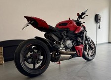 Ducati panigale/streetfighter V2 Akrapovic