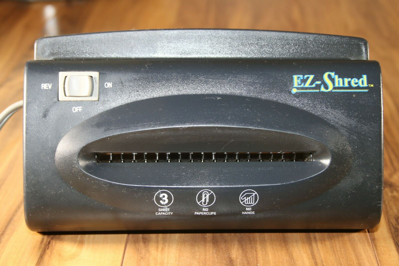 ez-shred fs-100 junkmail shredder Electric Black Paper Shredder FS-100, EUC-image