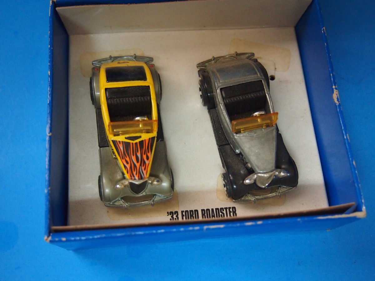 HOT WHEELS KB TOYS EXCLUSIVE '33 FORD ROADSTER EXCLUSIVE EDITION