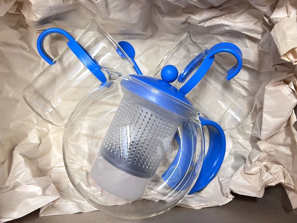 Bodum Blue Bleu Assam Set Tea Press 2 Glass Mugs 1 Spoon Limited Edition NEW Foto 2 de 3